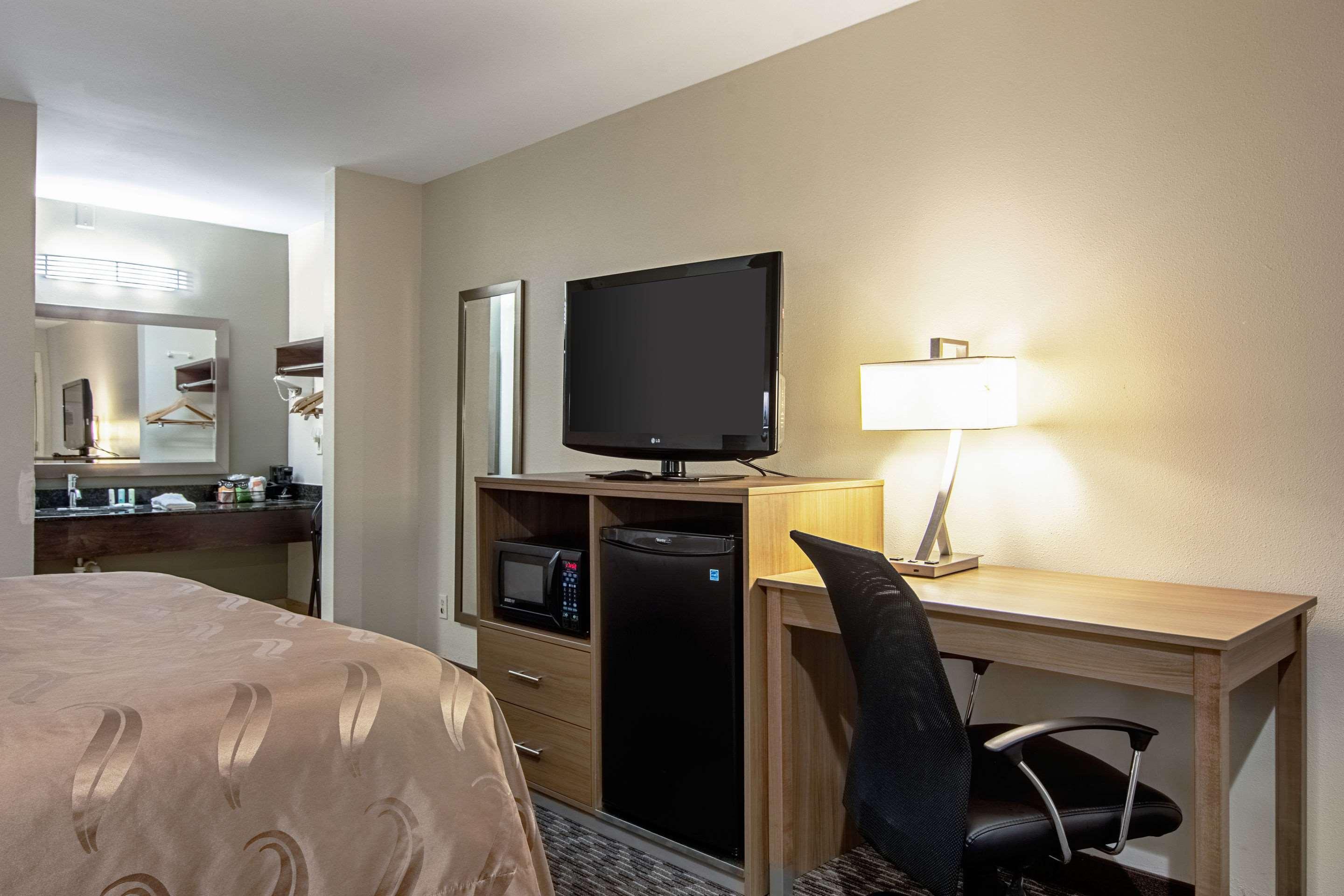 Quality Inn Lagrange East I-85 Экстерьер фото