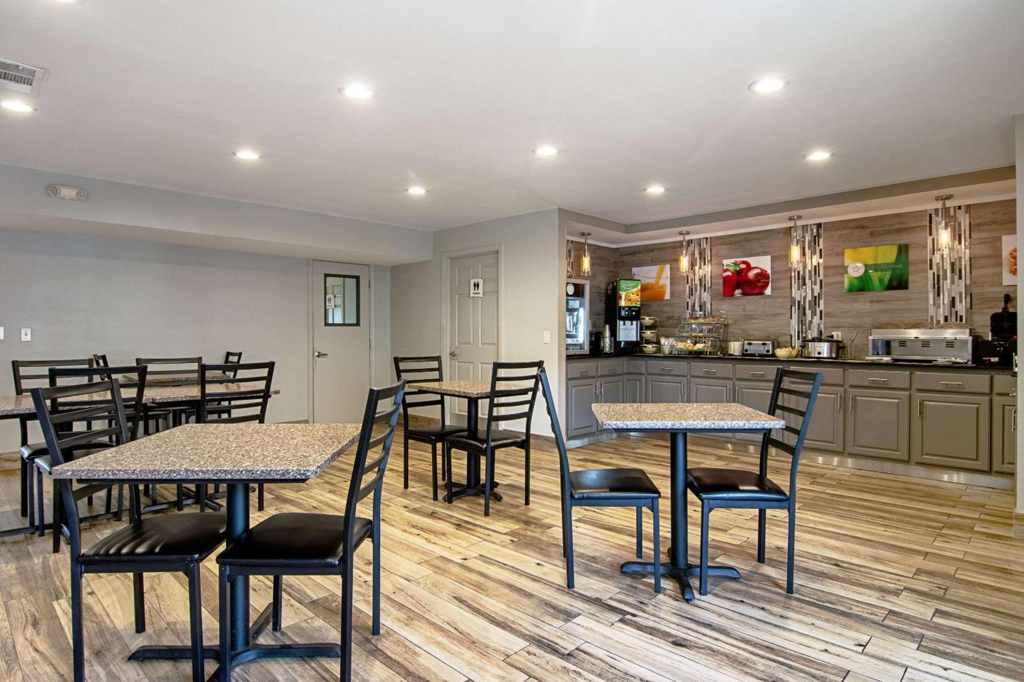Quality Inn Lagrange East I-85 Экстерьер фото