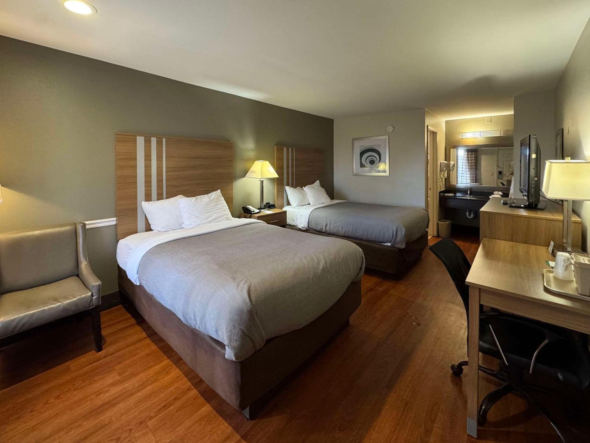 Quality Inn Lagrange East I-85 Экстерьер фото