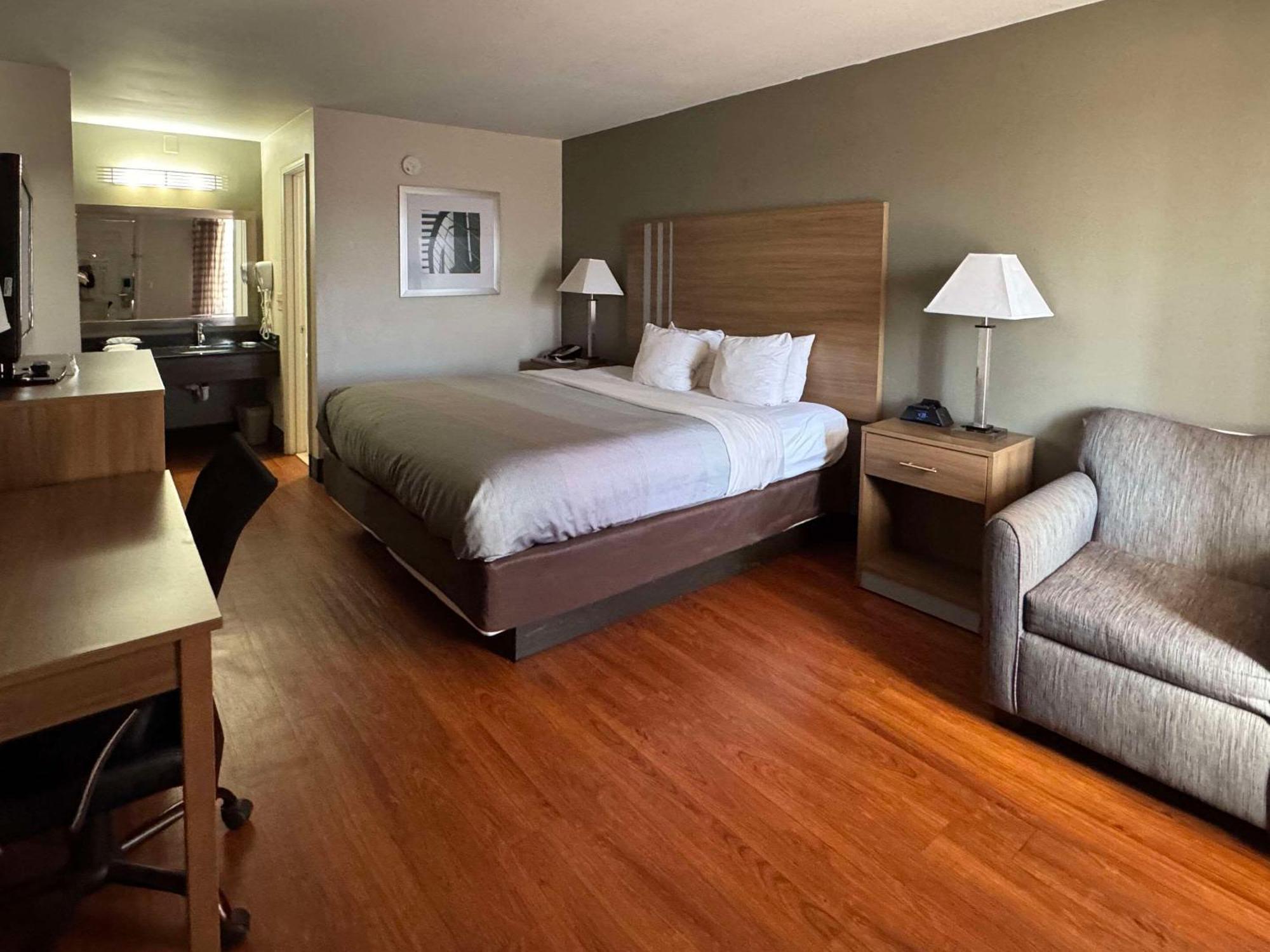 Quality Inn Lagrange East I-85 Экстерьер фото